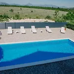 Villa Kod Bube